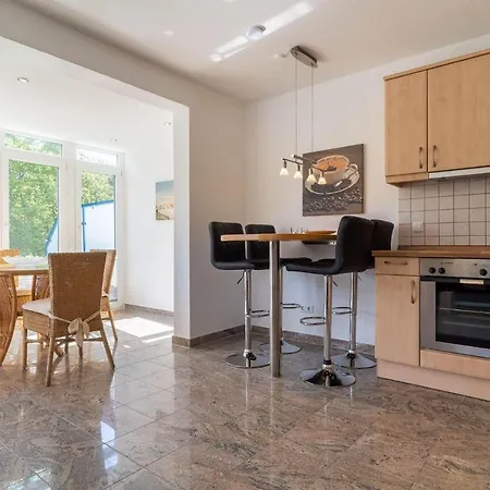 Haus-eriel-eg-links 아파트 *